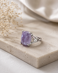 Amethyst ring with leaf detail on sides size 17